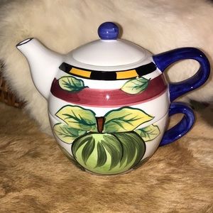 Compact Service Tea for One